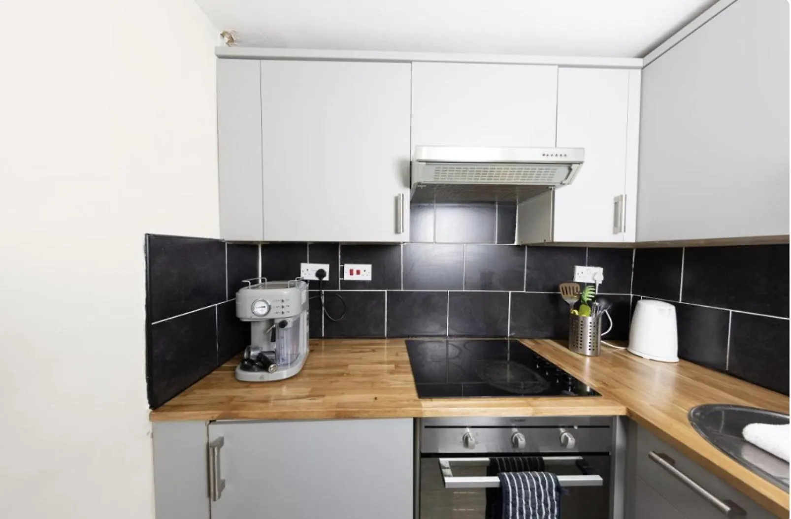 Warm&Welcoming Meadows 7 Apartments - City Centre Edinburgh 0*,